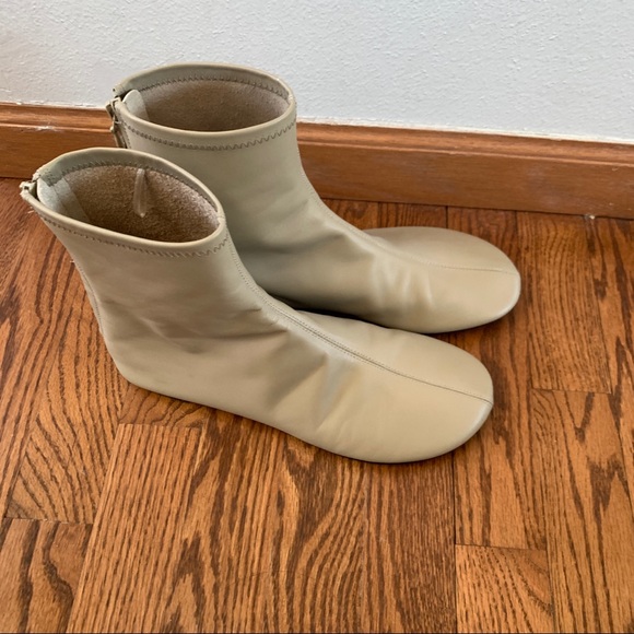 💗 3 for $20💗 Zara round toe low heel leather taupe gray boot - Picture 7 of 14